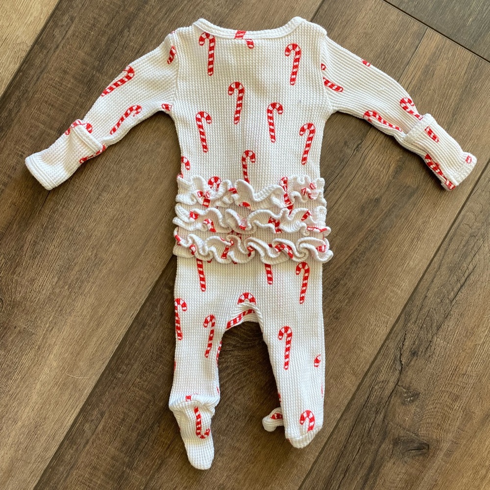 SpearmintLove Newborn Jammies - Picture 2 of 3